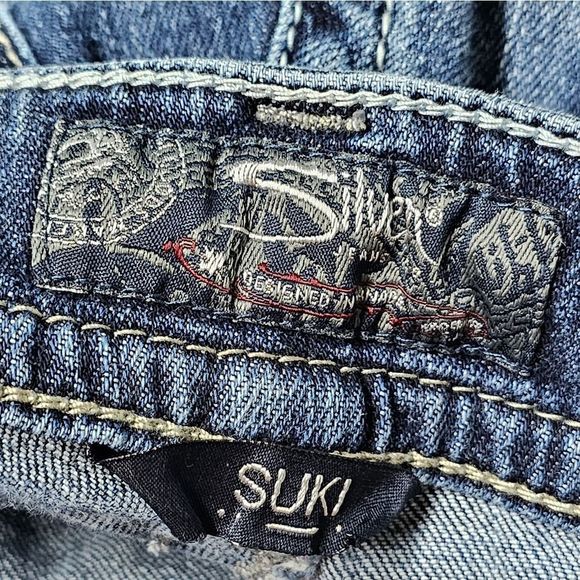 silver Suki 31x34 (tall) distressed bootcut jeans - Picture 3 of 10